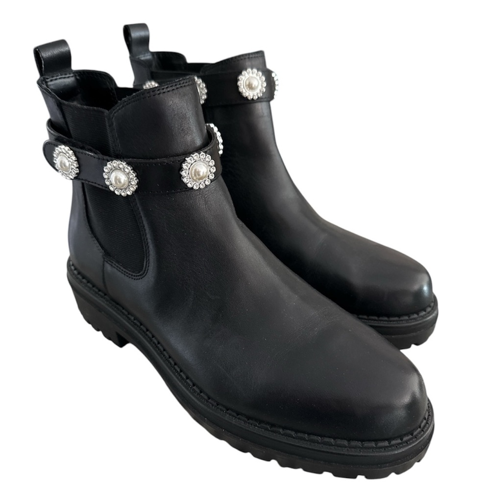 Cooper Key Pearl Cosmo black ankle book size 9.5 bling combat boho leather
